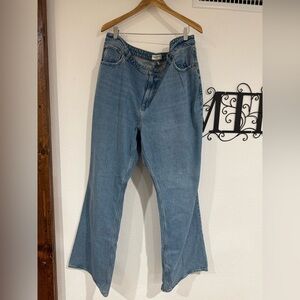 Abercrombie & Fitch Vintage Flare High Rise